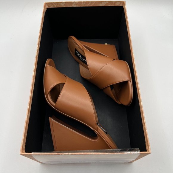 Dolce & Gabbana 105mm Crisscross Elegant Leather Slide Mules - Picture 3 of 15